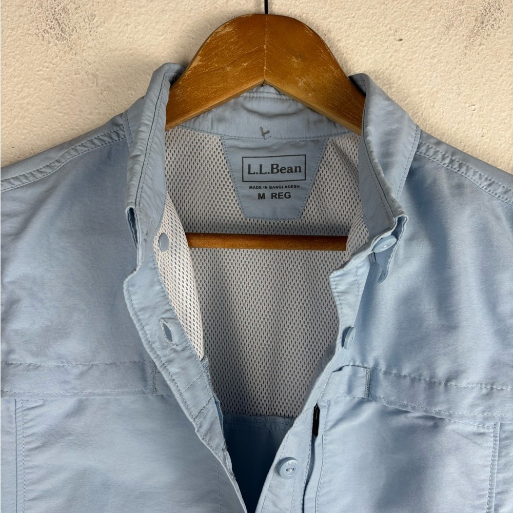 LL Bean Women's M Vented Button Up Light Blue Hiking Fishing Tank Shirt Nylon - Picture 9 of 10